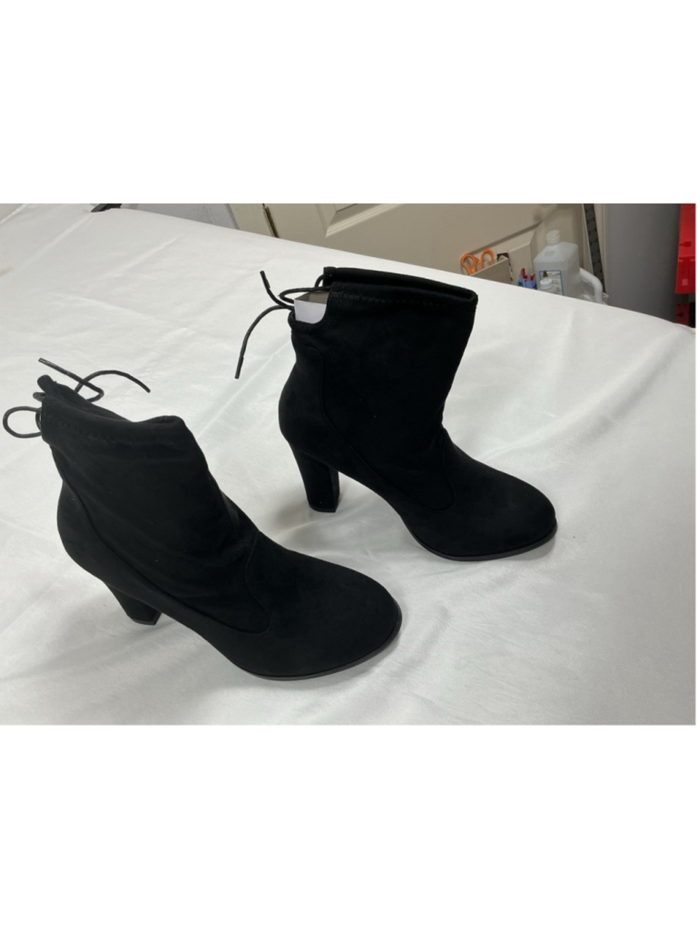 Womans New Chase & Chloe Solvang Pullon Ankle Boots Size 10 Black